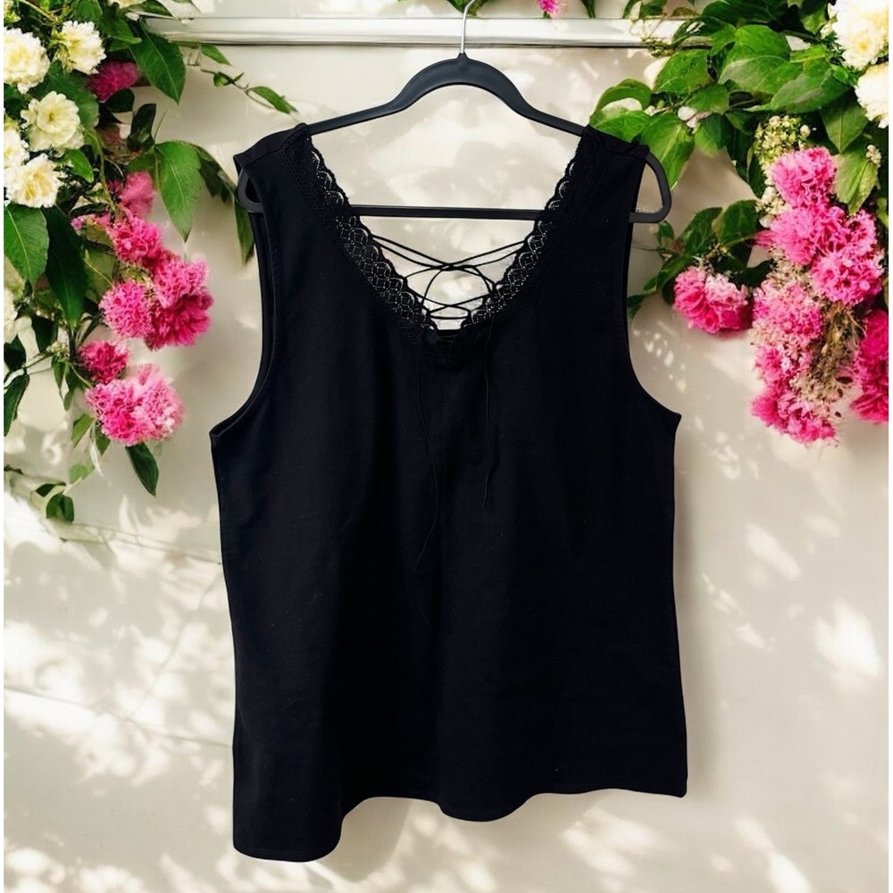 NWT Torrid Size 4 Black Lace Up Foxy Cami Tank Top Shirt sleeveless